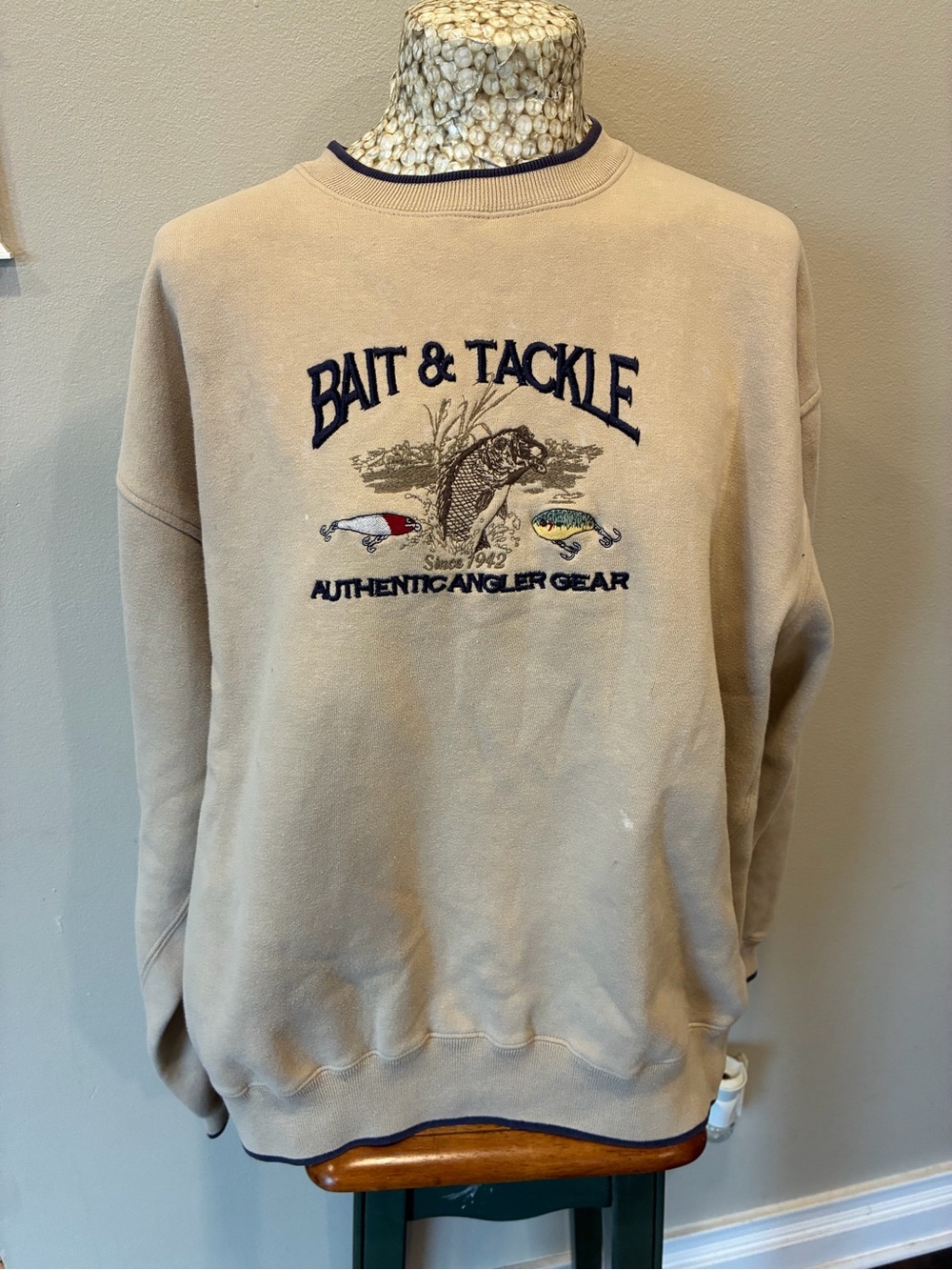 Vintage 90s Bait & Tackle Beige Crewneck Sweater - Authentic Angler Gear